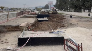 Hastane Önünde Üst Geçit Çalışmaları Devam Ediyor