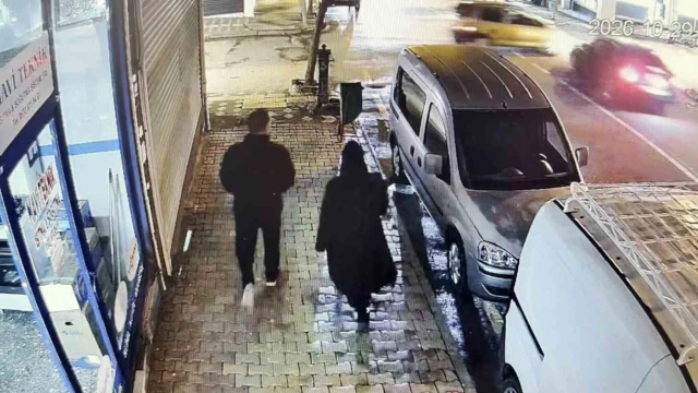 Adıyaman’da 2 kişinin yaralandığı kaza kamerada