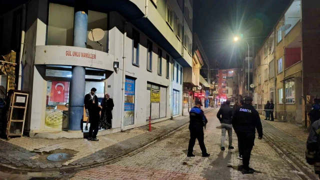 Afyonkarahisar’da 4 katlı bina tedbir amacıyla boşaltıldı
