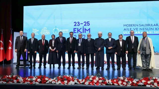 Aile ve neslin geleceği Erzurum’da konuşuldu