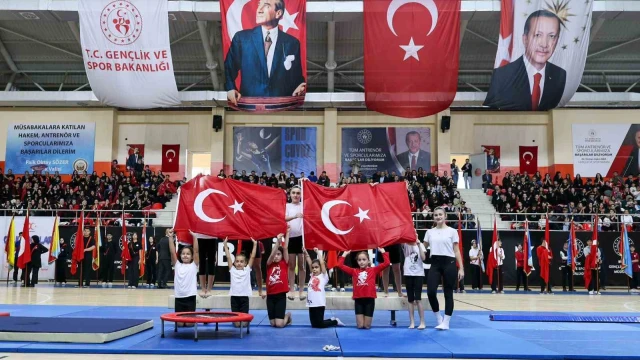 Anaokulu öğrencilerin gösterisi mest etti