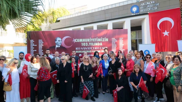 Antalya’da 103 sanatçıdan Cumhuriyet’e özel sergi