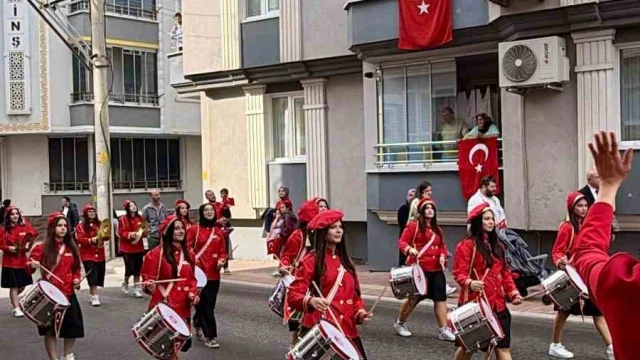 Bafra’da öğrencilerden öğretmenlerine vefa