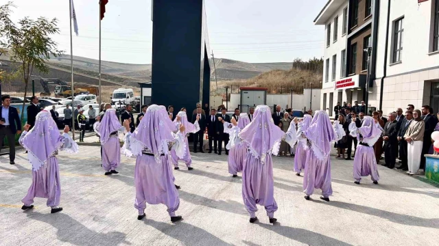 Bakan Göktaş: "Sosyal ve Ekonomik Destek hizmetimizle 199 bin 889 çocuğun ailelerinin yanında büyümesine katkı sunuyoruz"