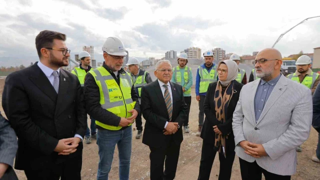 Başkan Büyükkılıç, milletvekilleriyle Kartal Katlı Kavşağı projesini incledi