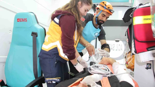 Bingöl’deki deprem tatbikatı gerçeği aratmadı