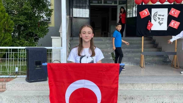 Cumhurbaşkanı Süleyman Demirel Ortaokulu’nda Cumhuriyet’in 103. yılı coşkuyla kutlandı