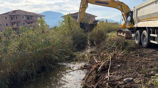 Dalaman’da su taşkınının izleri siliniyor