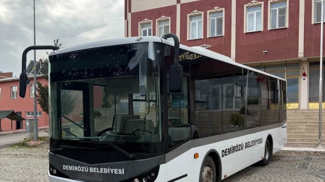 Demirözü Belediyesinden öğrencilere ücretsiz ulaşım hizmeti