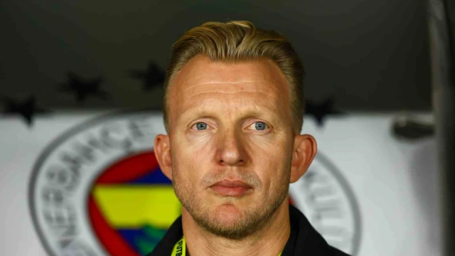Dirk Kuyt’tan derbi sonrası 2 değişiklik