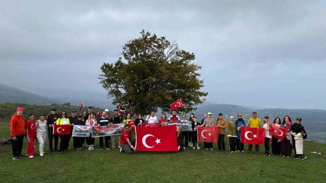 Doğada 103. yıla özel Cumhuriyet yürüşü