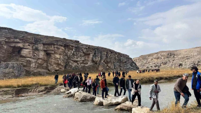 Doğu’nun Ihlara Vadisi Murat Kanyonu’nda doğa ve yöresel kültür aynı etkinlikte buluştu
