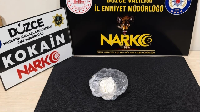 Düzce polisi uyuşturucu tacirlerine göz açtırmıyor