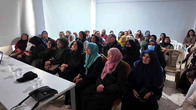 Elazığ’da kadınlar meme kanserine yönelik bilgilendirildi