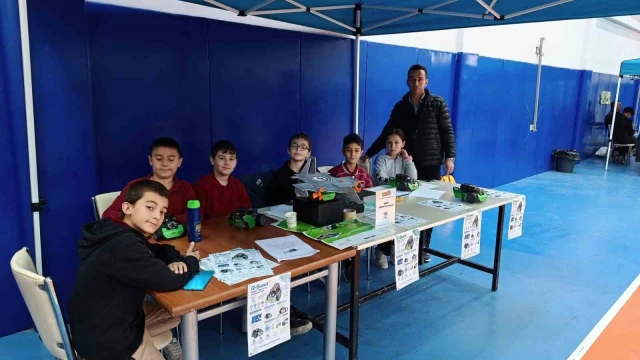 Emet’te minik eller robotik kodlamayla buluştu