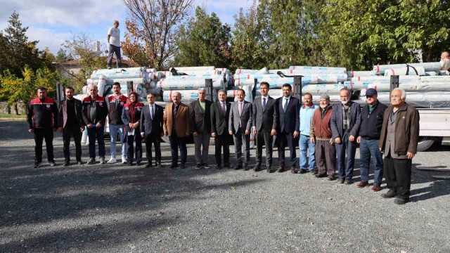 Erzincan’da 28 üreticiye 15,5 ton sera örtüsü desteği sağlandı