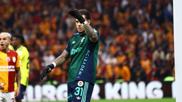 Fenerbahçe ligde 4 maç sonra kalesinde gol gördü