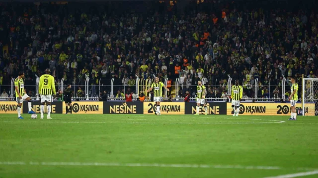 Fenerbahçe, ligde üst üste 2. mağlubiyetini aldı