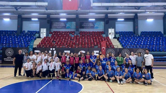 Hentbolda şampiyonlar belli oldu