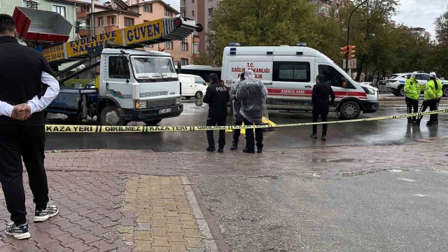 Konya’da Feci Kaza: Kamyonun Çarptığı Kadın Öldü