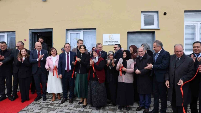 Kars’ta kadın girişimcilerin üretim gücünü artıracak yeni hizmet binası açıldı