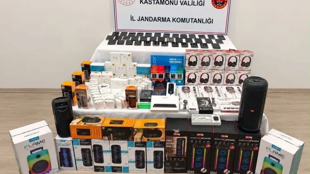 Kastamonu’da çok sayıda kaçak elektronik ürün ele geçirildi