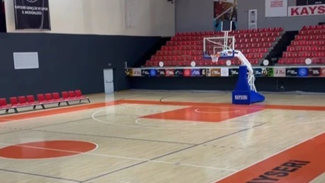 Kayseri Atatürk Spor Salonu yenilendi