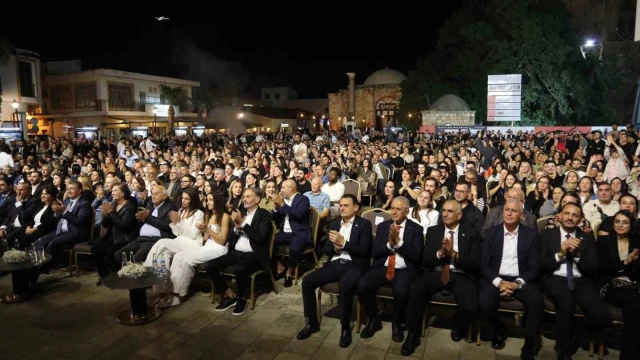 KKTC Başbakanı Üstel: "Muhalefet konuşur, biz yaparız"