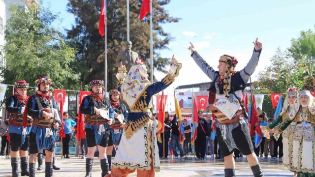 Köşk Kent Meydanı’nda Cumhuriyet Coşkusu