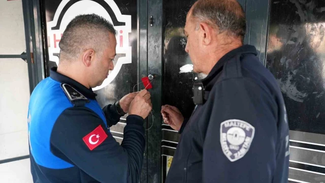 Maltepe’de ruhsatsız ve sağlıksız börekçi mühürlendi