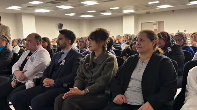Mengücek Gazi EAH’de meme kanserinde erken tanı eğitimi düzenlendi