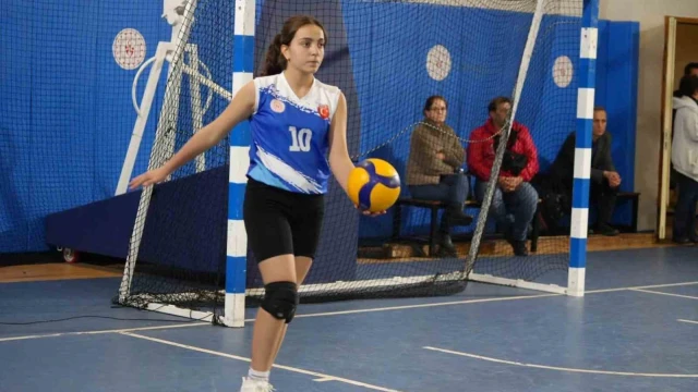 Muğla’da Cumhuriyet coşkusu voleybol sahasına taşındı
