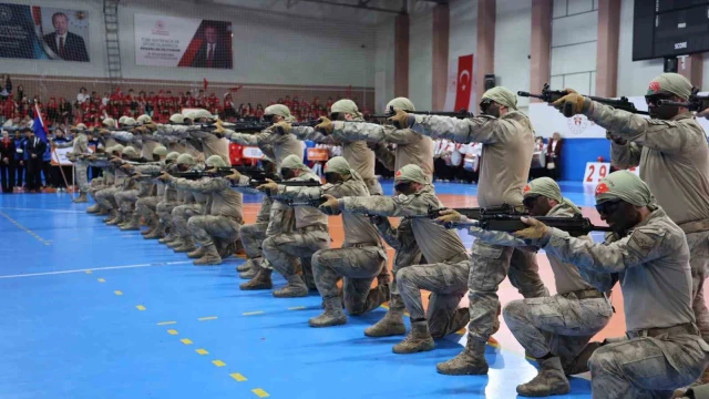 Nevşehir’de At Çiftliklerinden Türk Bayraklı 29 Ekim Şovu
