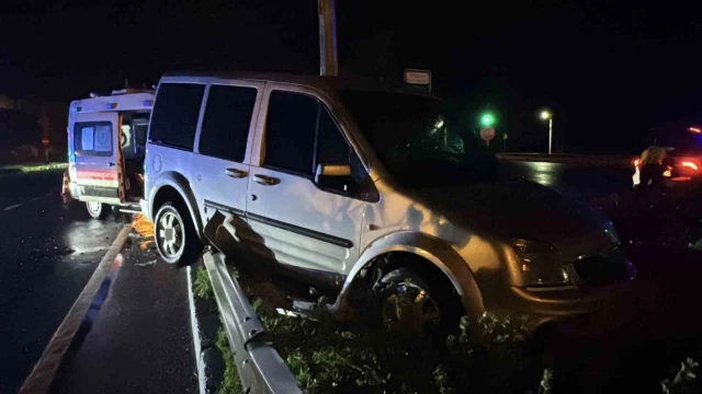 Rize’de ambulans ile hafif ticari araç çarpıştı: 5 hafif yaralı