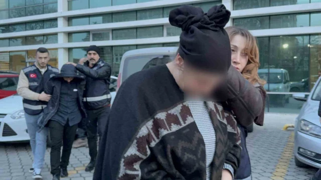 Samsun’da kan donduran cinayetin davasında kadın kocasını, oğlu babasını suçladı