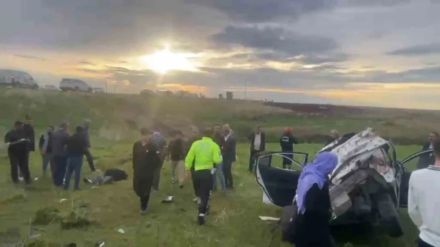 Şanlıurfa’da otomobil şarampole uçtu: 1 ölü, 2 yaralı