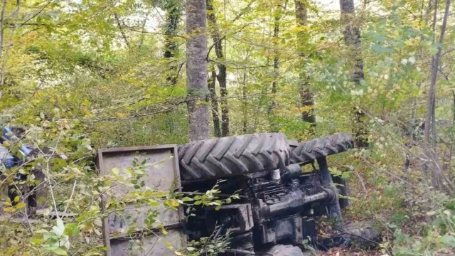 Traktörün altında kalan sürücü hayatını kaybetti