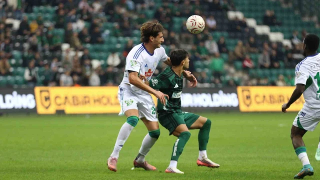 Trendyol Süper Lig: Kocaelispor: 0 - Çaykur Rizespor: 0 (İlk yarı)
