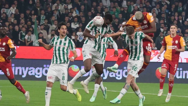 Trendyol Süper Lig: Konyaspor: 0 - Galatasaray: 1 (Maç devam ediyor)