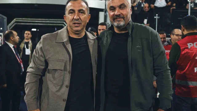 Trenyol Süper Lig: Çaykur Rizespor: 2 - Trabzonspor: 0 (İlk yarı)