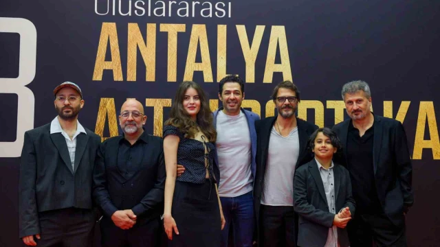 Türk ve dünya sinemasının yıldızları yarışma bölümlerinde seyirciyle buluştu