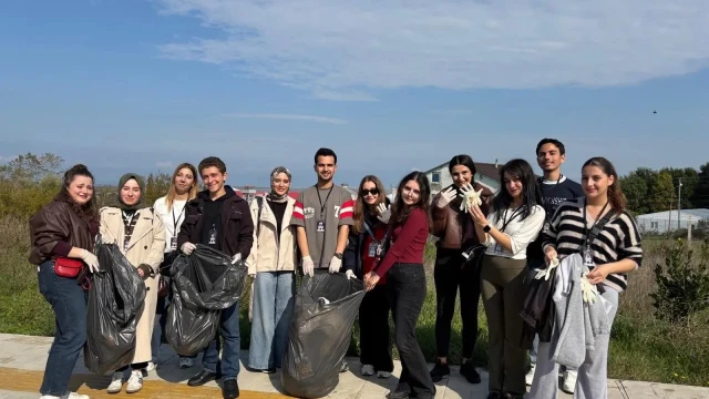 Üniversiteli gençlerden Sinop’ta doğaya anlamlı dokunuş