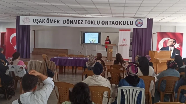 Uşak’ta okul kantini işletmecilerine hijyen eğitimi verildi