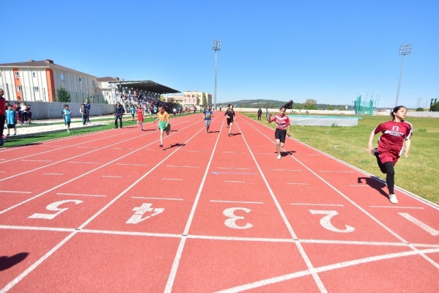 Atletizm İl birinciliğine 110 sporcu katıldı