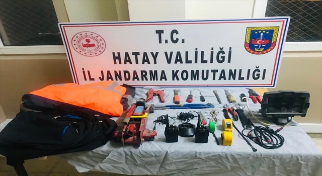 Hatay’da evden hırsızlık yaptığı öne sürülen 2 kişi tutuklandı