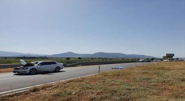 Hatay’da otomobille çarpışan motosikletteki baba oğul hayatını kaybetti