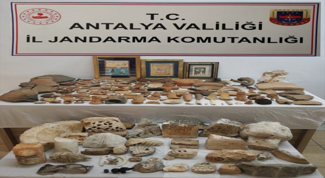 Antalya’da Likya ve Roma dönemine ait olduğu değerlendirilen 274 tarihi eser ele geçirildi