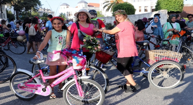 Adana, Mersin ve Hatay’da ”Süslü Kadınlar Bisiklet Turu” düzenlendi