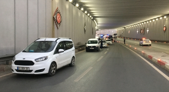 Mersin’deki zincirleme trafik kazasında 2 kişi yaralandı