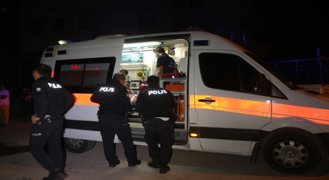 Adana’da inşaatta merdiven boşluğundan düşen kişi yaralandı
